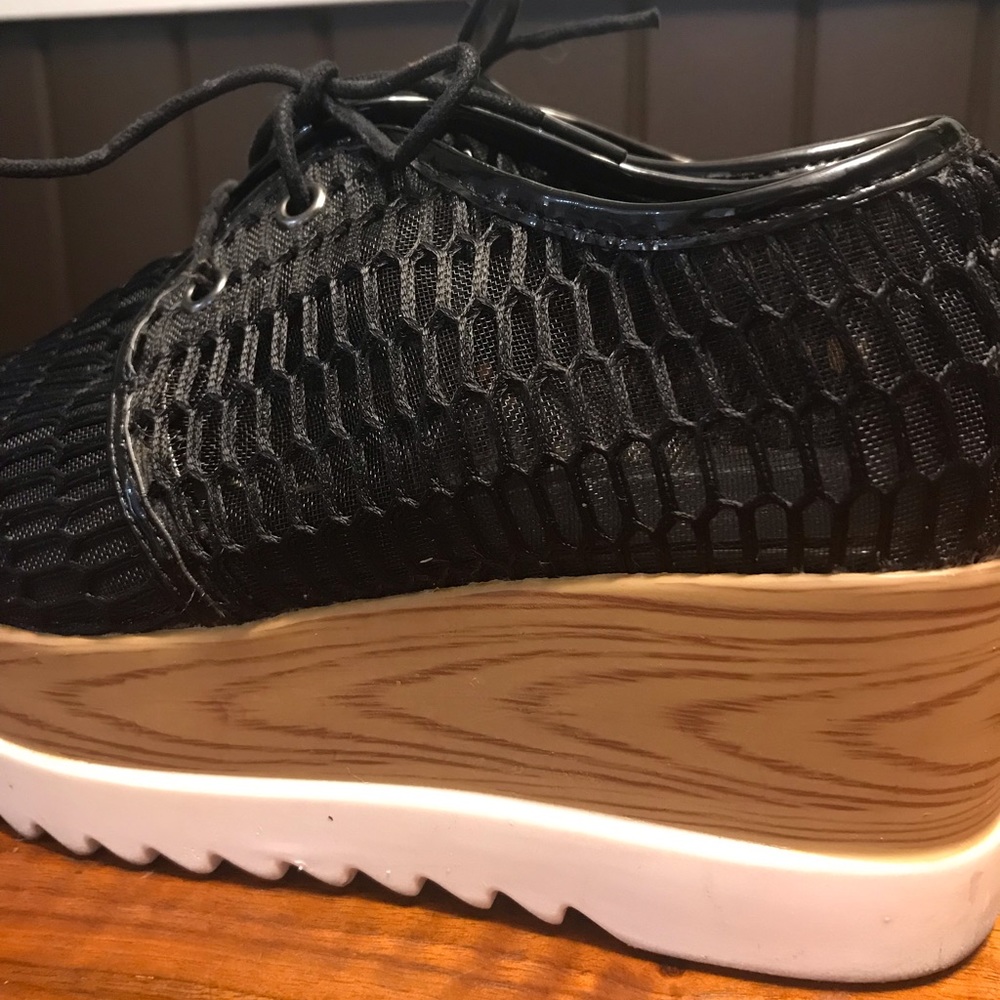 Unique platforms - Picture 7 of 8